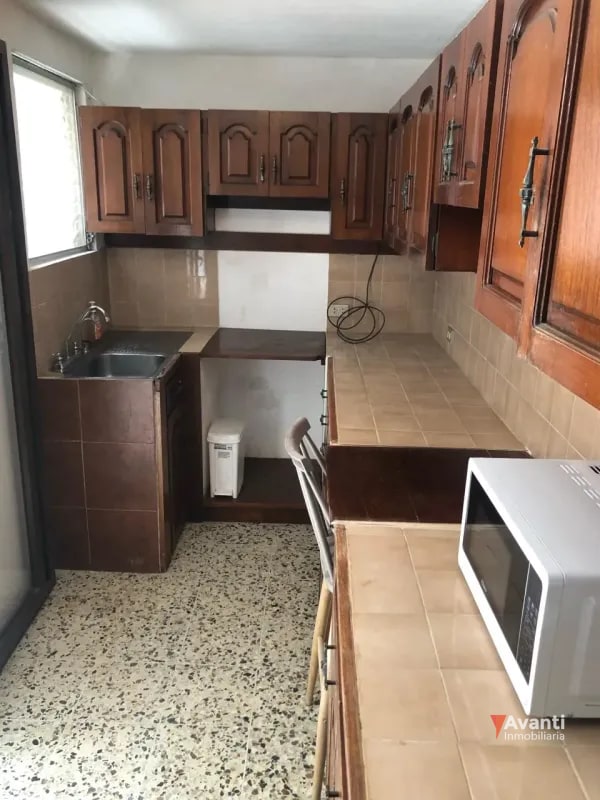 ALQUILER CASA EN ZONA 10, PARA VIVIENDA U OFICINA - 3