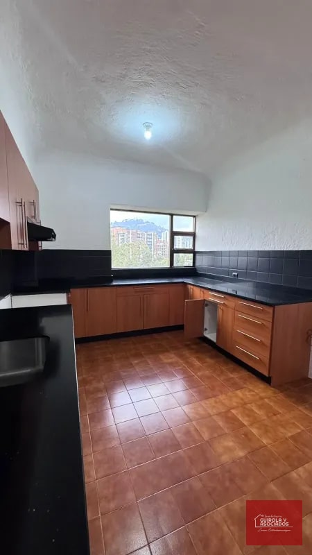 APARTAMENTO EN ALQUILER EN ZONA 15 VHI 015APTOADZ15 - 6