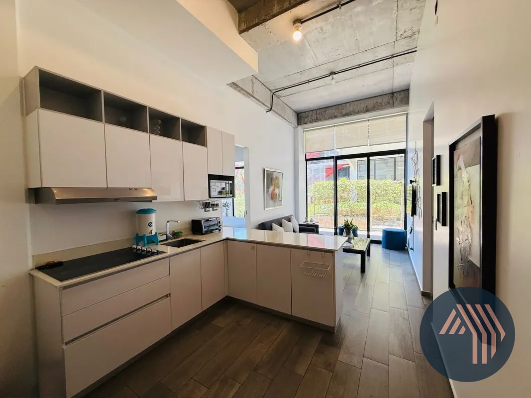 VENTA DE MODERNO APARTAMENTO DE PRIMER NIVEL - SHIFT CAYALÁ, ZONA 16 - 1