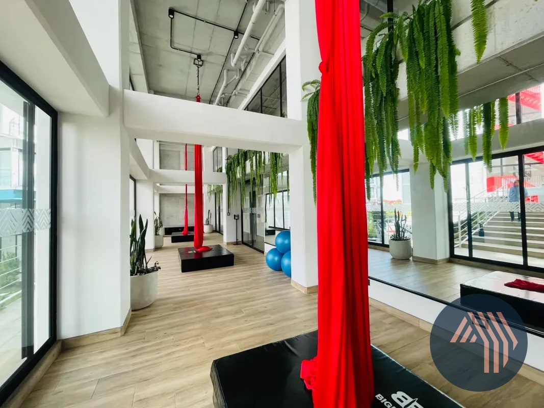 VENTA DE MODERNO APARTAMENTO AMUEBLADO - SHIFT CAYALÁ, ZONA 16 - 7