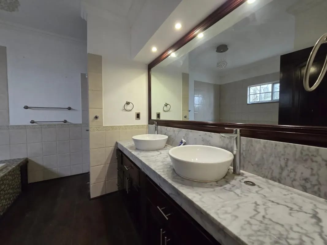 CASA DE UN NIVEL EN VENTA EN COND. CASA Y CAMPO, KM 23.5 CES — Casa en Venta en km 21-25, Carretera a El Salvador, Guatemala, Ciudad — foto 6 de 17