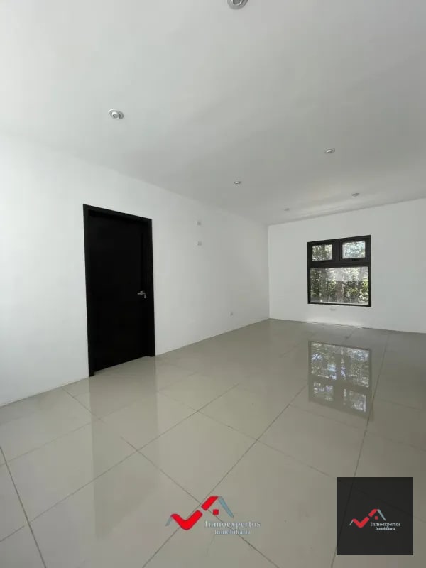 CASA EN VENTA CARRETERA CRISTO REY PIEDRA PARADA, A 3 MINUTOS DE EL PULTE Y A UN COSTADO DE APARTAMENTOS NAGANO - 3