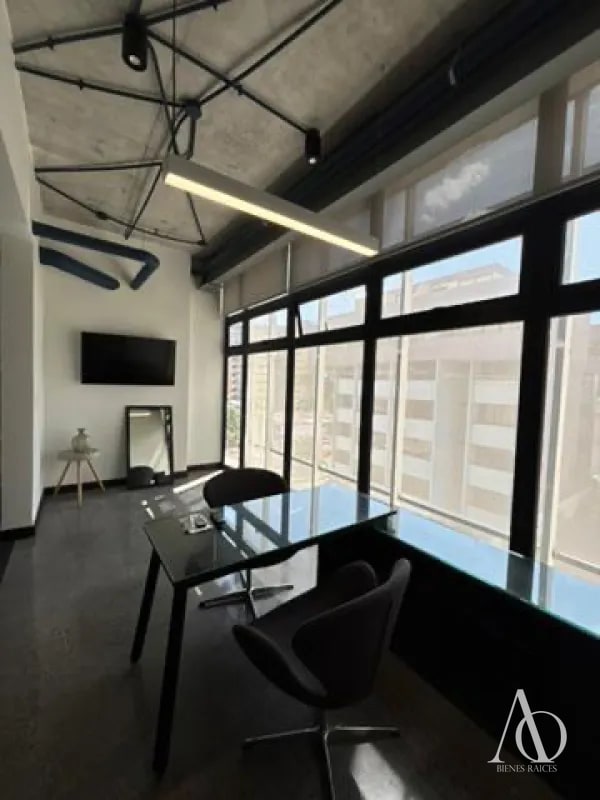 Oficina en Alquiler / Venta Edificio UNIO, zona 14 N4 / EN DIRECTO 05 - 1
