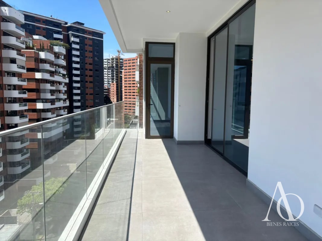 Apartamento en Alquiler / Venta Edificio Echo, zona 14 N7 / EN DIRECTO 02 T2 - 15