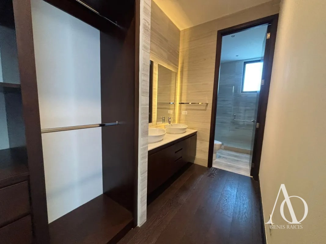 Apartamento en Alquiler / Venta Edificio Echo, zona 14 N7 / EN DIRECTO 02 T2 - 5