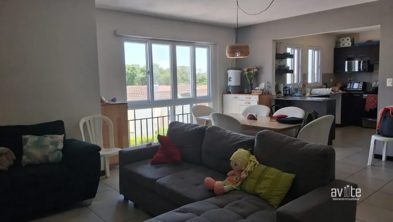 Condado Naranjo en Alameda Norte, Coruña.    Q1,750,000 negociables. — Apartamento en Venta en Condado Naranjo, Zona 4 Mixco, Guatemala, Ciudad — foto 2 de 9