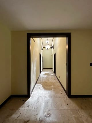 AMPLIA Y ELEGANTE CASA DE UN NIVEL EN VENTA | SANTA CATARINA PINULA   "Condominio Las Tinajas" — Casa en Venta en Las Tinajas, Santa Catarina Pinula, Guatemala, Ciudad — miniatura 12 de 13