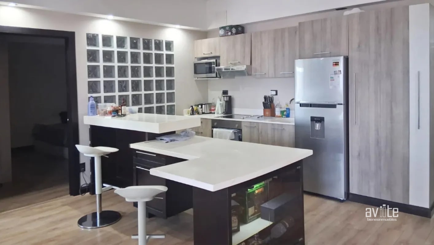 Centro Vivo, zona 1. Apartamento de 2 habitaciones con derecho a 1 parqueo $205000 - 1