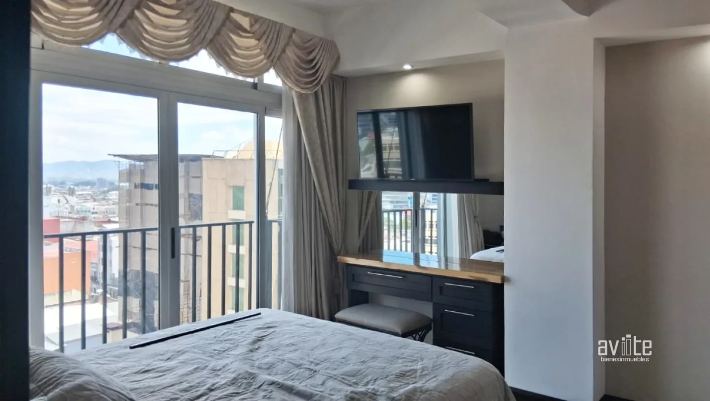 Centro Vivo, zona 1. Apartamento de 2 habitaciones con derecho a 1 parqueo $205000 - 4