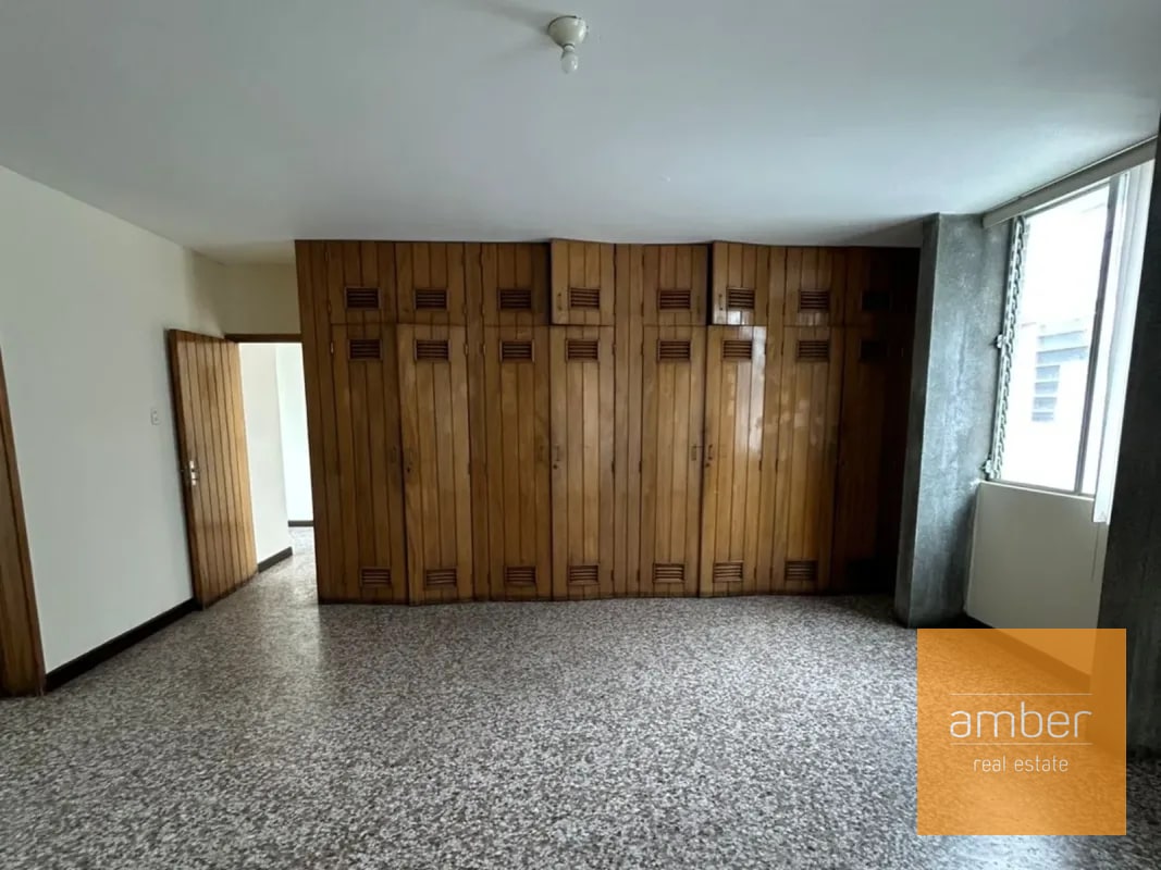 Casa para oficinas en zona 10 - 7