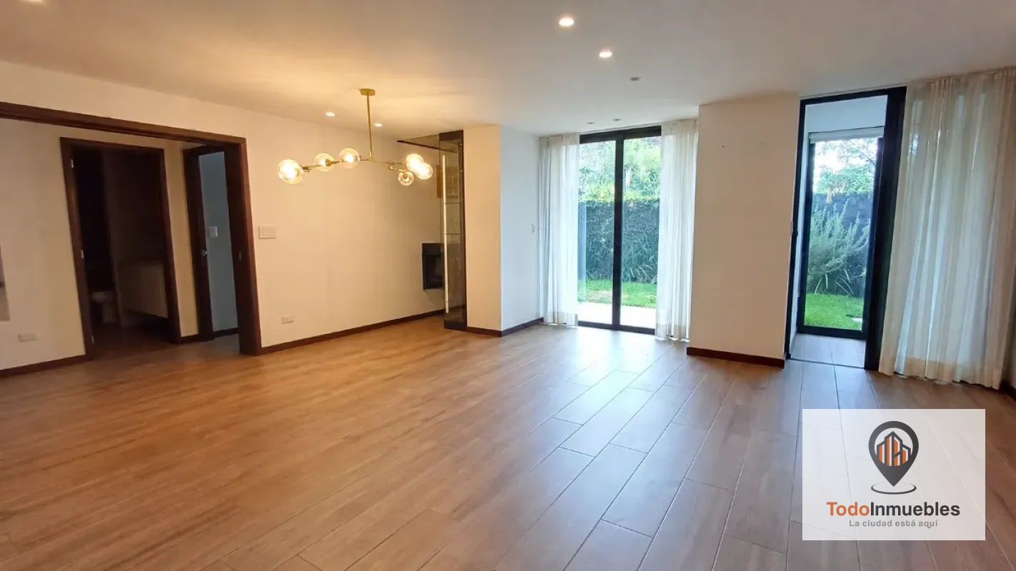 Apartamento en Renta en z15 vh2 con jardín - 1