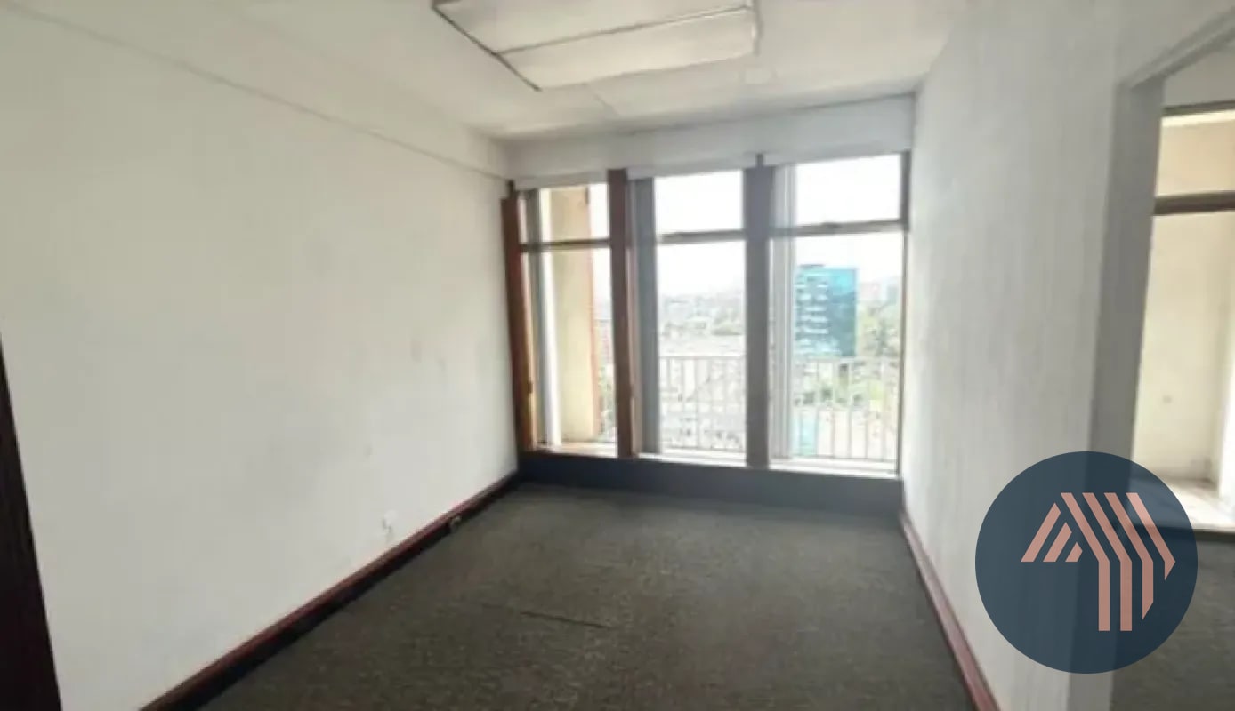 ALQUILER DE OFICINA 154MT2 - EDIFICIO REAL REFORMA, ZONA 9 - 11