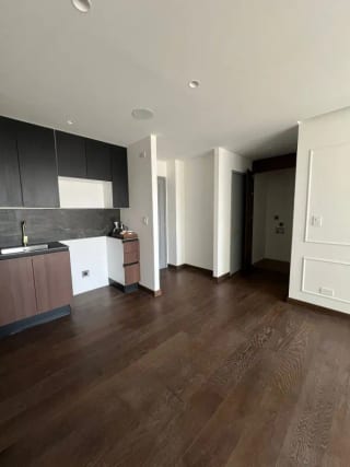 ATARAH /APARTAMENTO EN RENTA DE 2 HABITACIONES Y 1 PARQUEO — Apartamento en Alquiler en Atarah, Zona 10, Guatemala, Ciudad — miniatura 1 de 17
