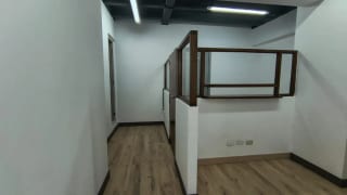 Rento / Vendo Oficina Z.10 Edificio Plaza Buro — Oficina en Alquiler en Plaza Buró, Zona 10, Guatemala, Ciudad — miniatura 2 de 6